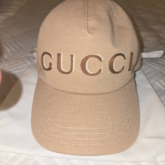 GUCCI NWT embroidered wool sports cap. *Re-Listed SmartSell blocked Accept* - Picture 3 of 4